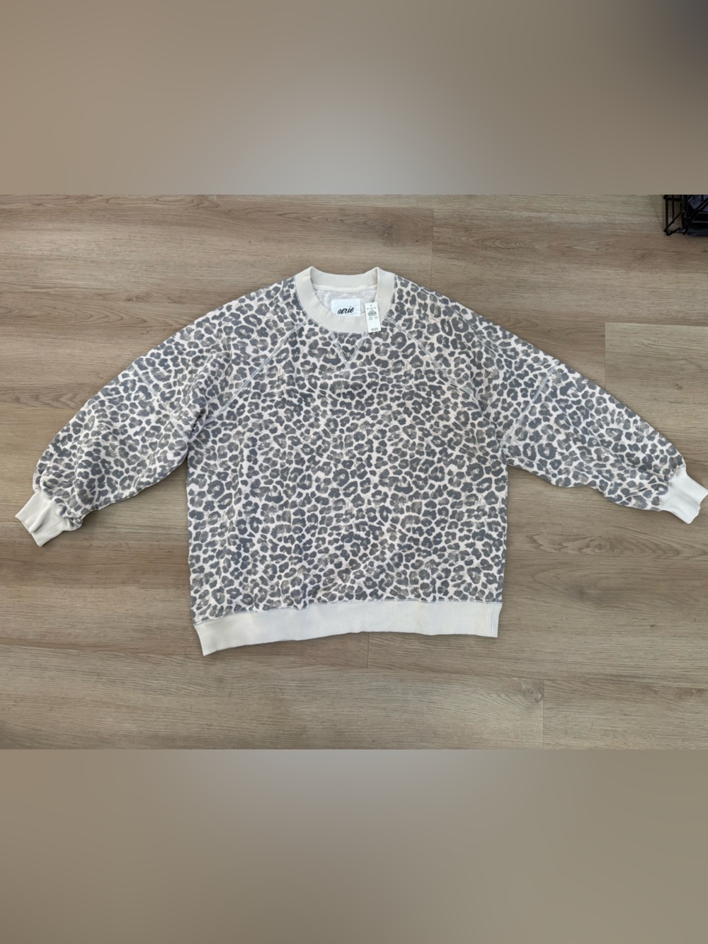 aerie Leopard Crewneck Sweater new with tags size medium